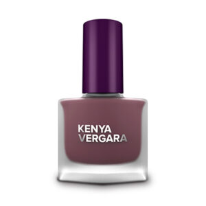 esmalte de uñas leo